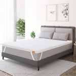 topper lit mousse mémoire forme gel gris blanc rayures diagonales moderne minimaliste élastiques