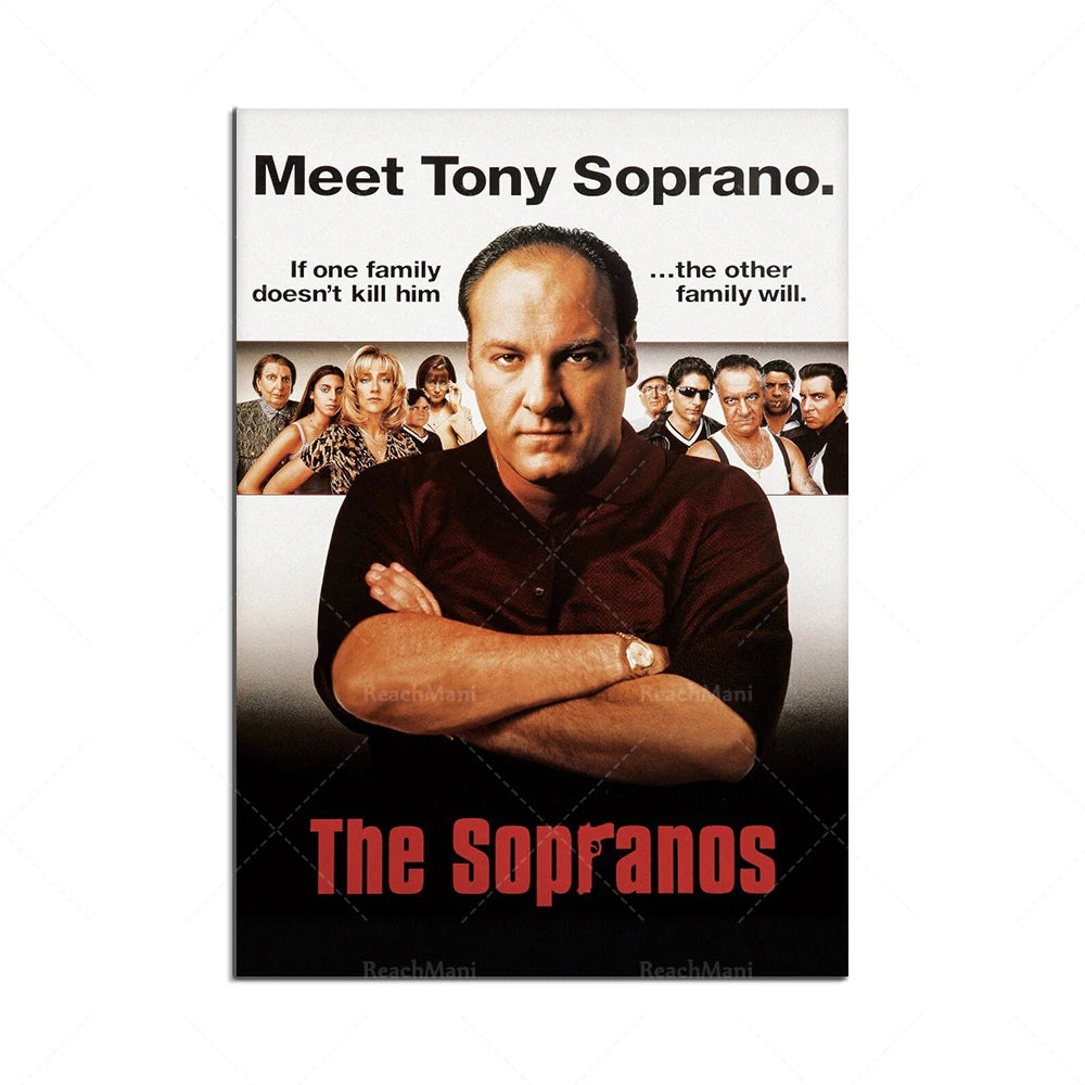 L'affiche promotionnelle de la série télévisée "Les Soprano" met en avant le personnage principal, Tony Soprano, avec un texte accrocheur et une photo du comédien dans son rôle emblématique.