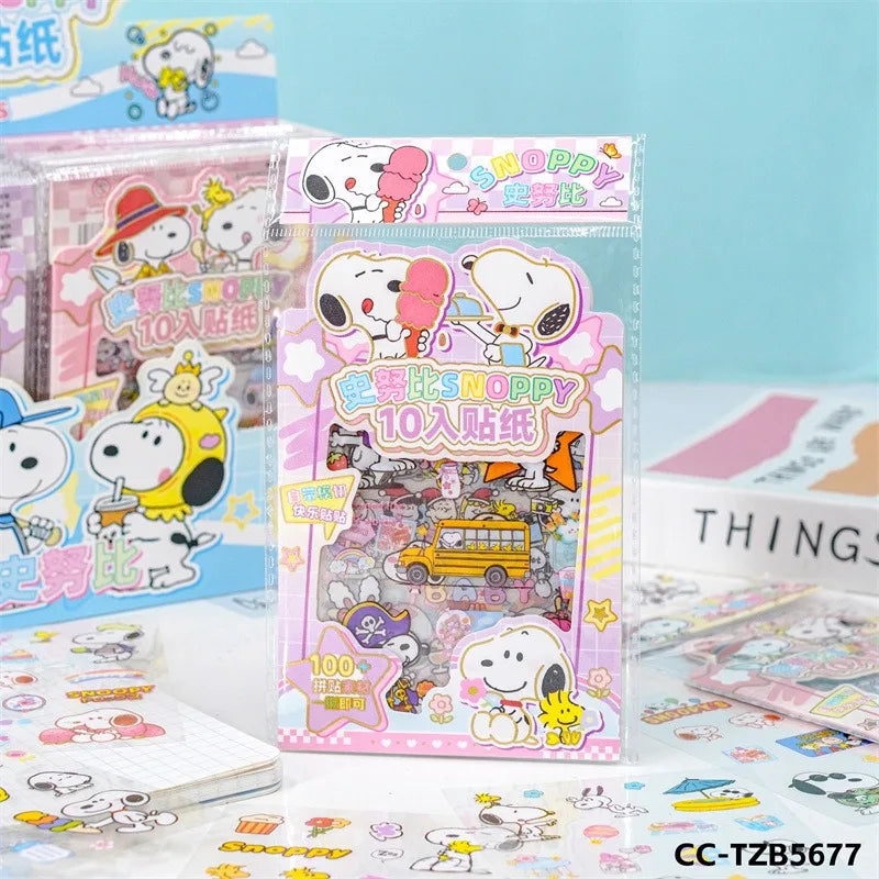 sticker snoopy coloré mignon personnages dessins animés blanc bleu rose jaune vert orange rouge