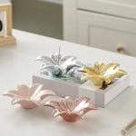 support encens fleur rose pâle doré moderne texture lisse brillante argenté