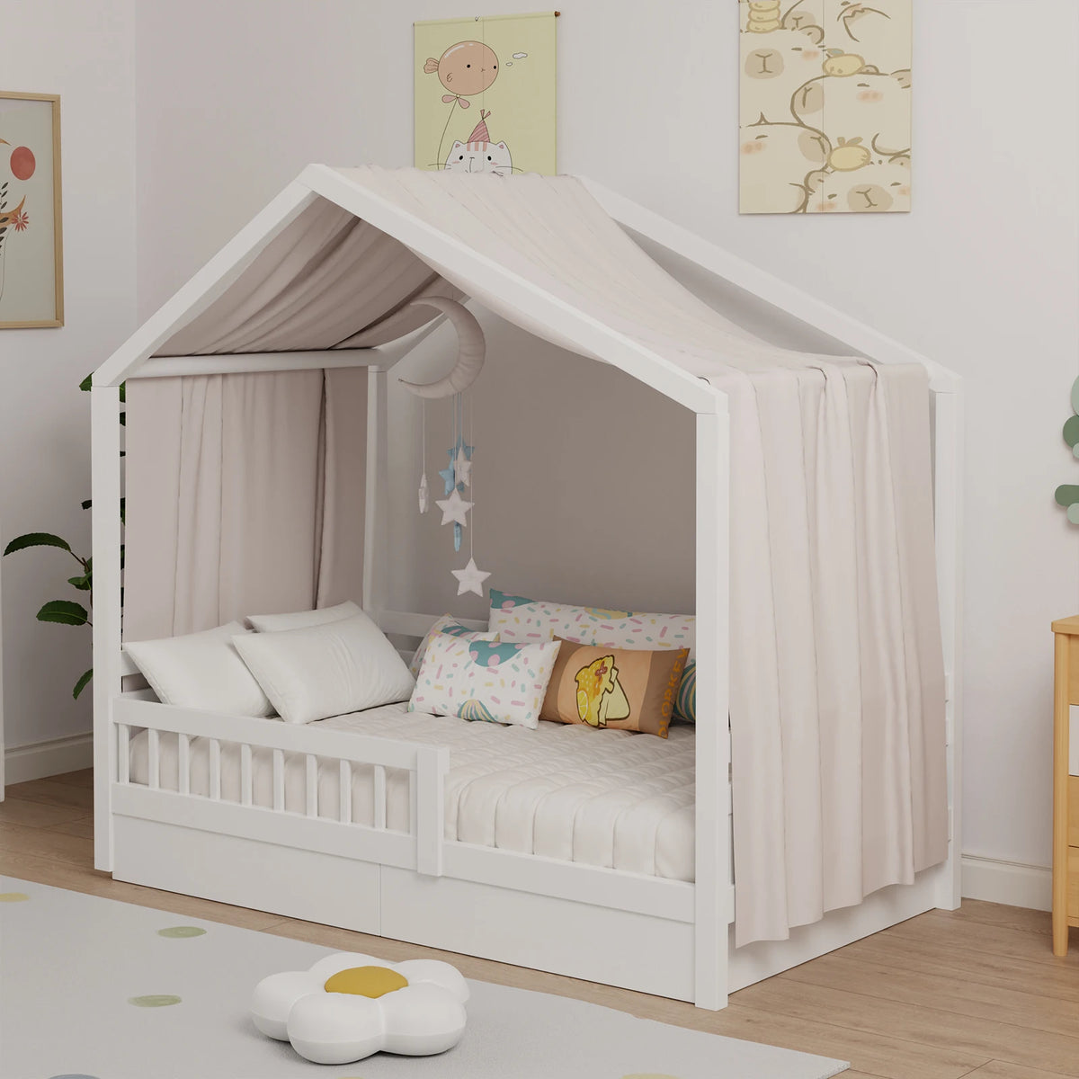 lit cabane enfant blanc moderne minimaliste coussins rideaux latéraux tapis