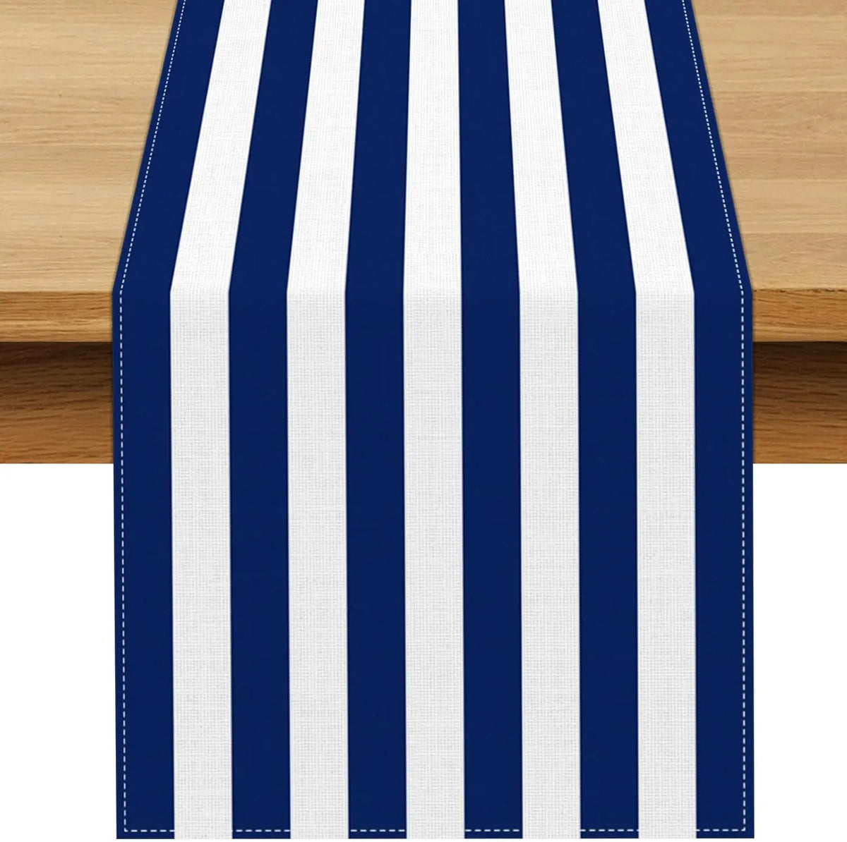 table cuisine nappe courte lin bleu marine rayée marin décontracté festive farmhouse