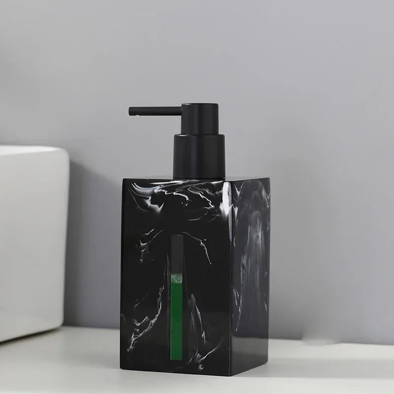 distributeur savon liquide céramique marbre blanc noir vert moderne salle bain parfum fleurs séchées