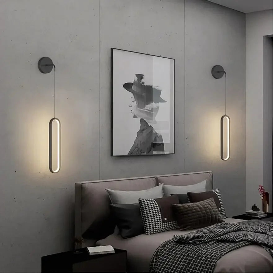 Détail de l'applique murale LED avec abat-jour blanc