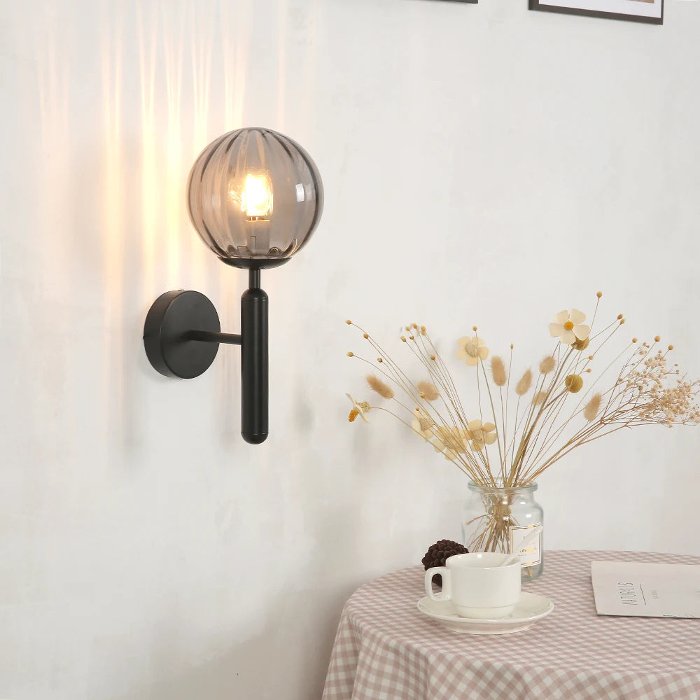 applique murale moderne sphérique transparente noir or rose bleu éclairage chambre cuisine entrée