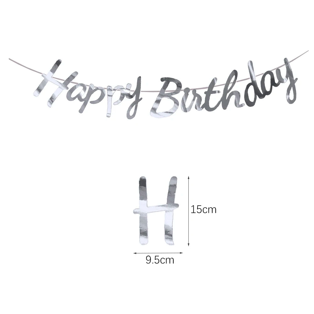 assiettes holographiques argentées gobelets pailles serviettes guirlande festif moderne événement anniversaire mariage