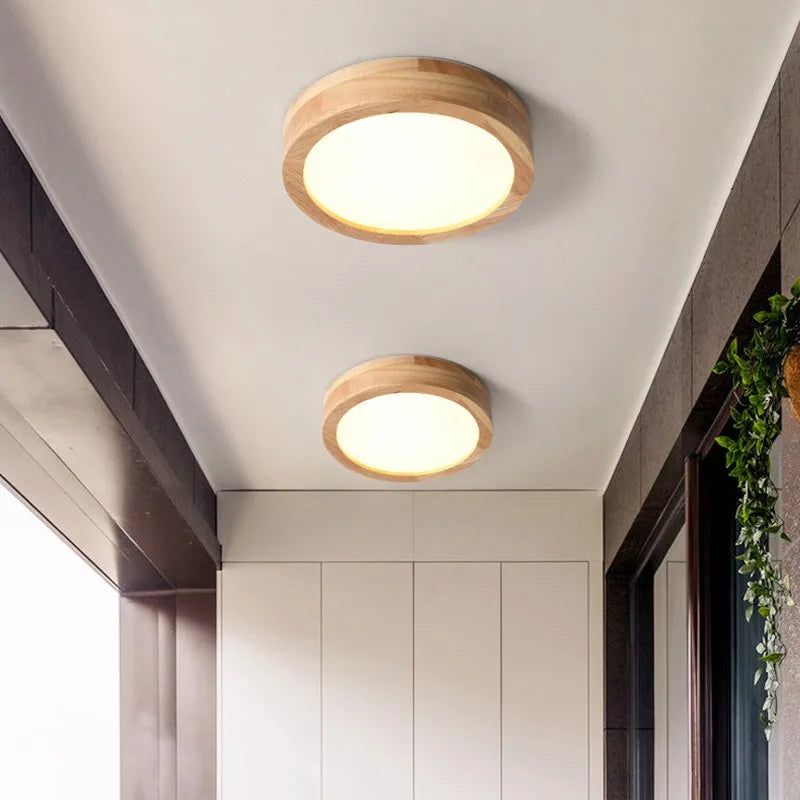 lampes plafonniers modernes minimalistes bois clair foncé éclairage led blanc chaud chambre salon salle