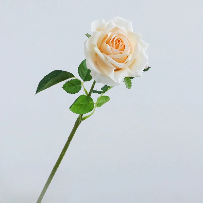décoration intérieure bouquet roses artificielles modernes élégantes mariage anniversaire fêtes