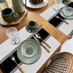 tapis table moderne blanc noir rayures lin respectueux environnement 30x45cm