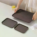 plateau service alimentaire plastique imitation bois moderne minimaliste marron clair foncé règle intégrée empilable