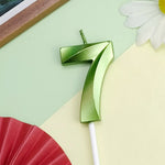 bougies vertes chiffres anniversaire moderne opalescent emballage happy birthday festive minimaliste