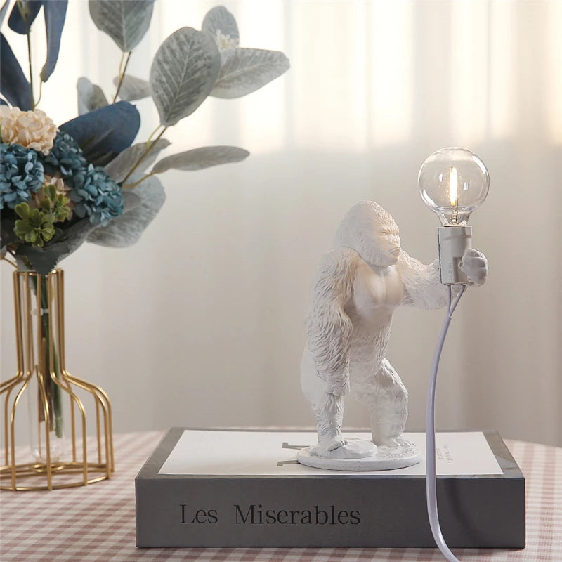 lampe poser moderne or noir ampoule led texture gorille animalier tringle câble noir