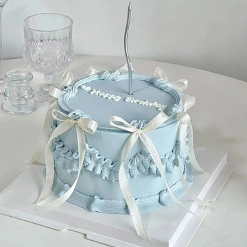 gâteau rose blanc bleu rubans ornements floral mariage anniversaire décoration table