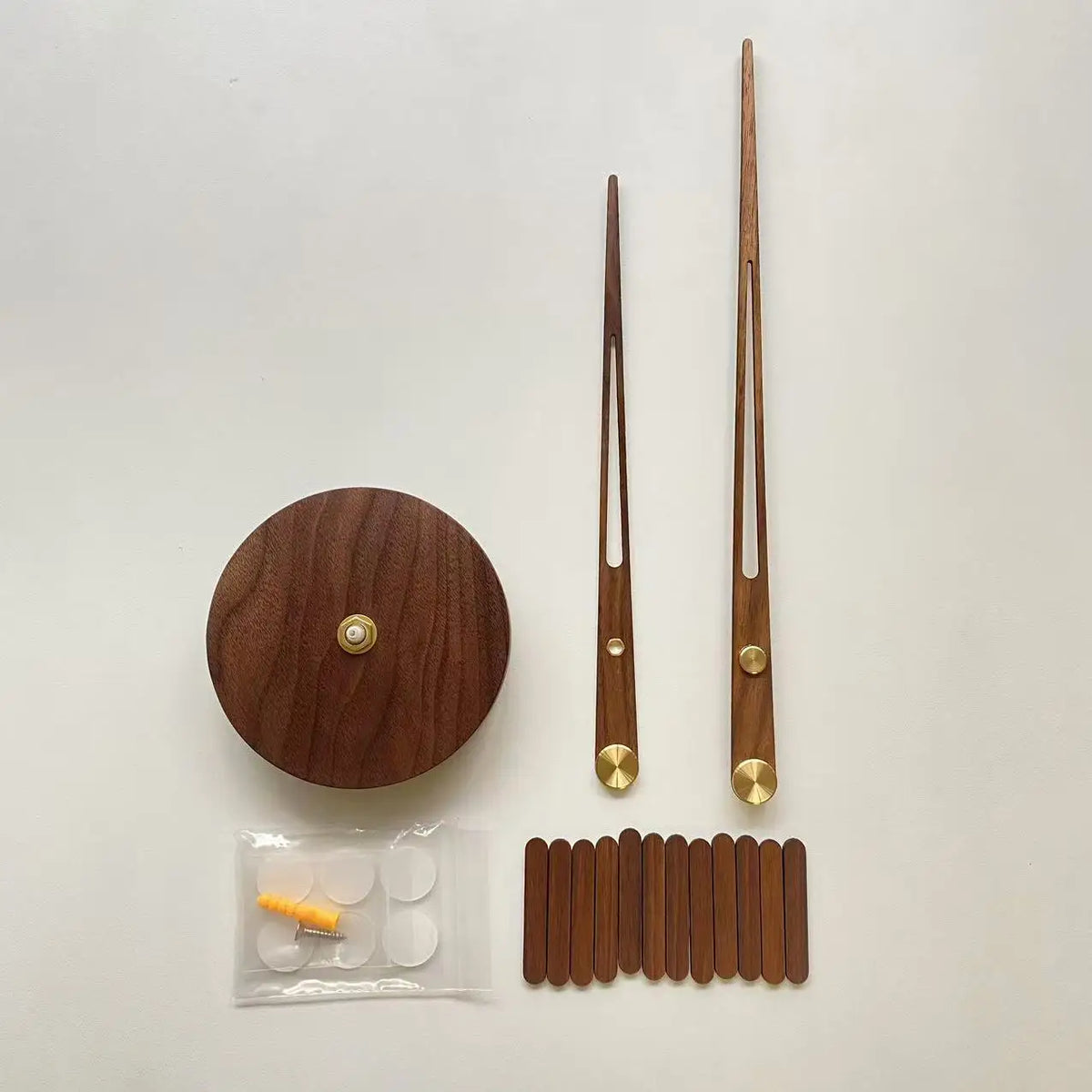 horloge murale bois minimaliste aiguilles quartz décoration salon grande taille