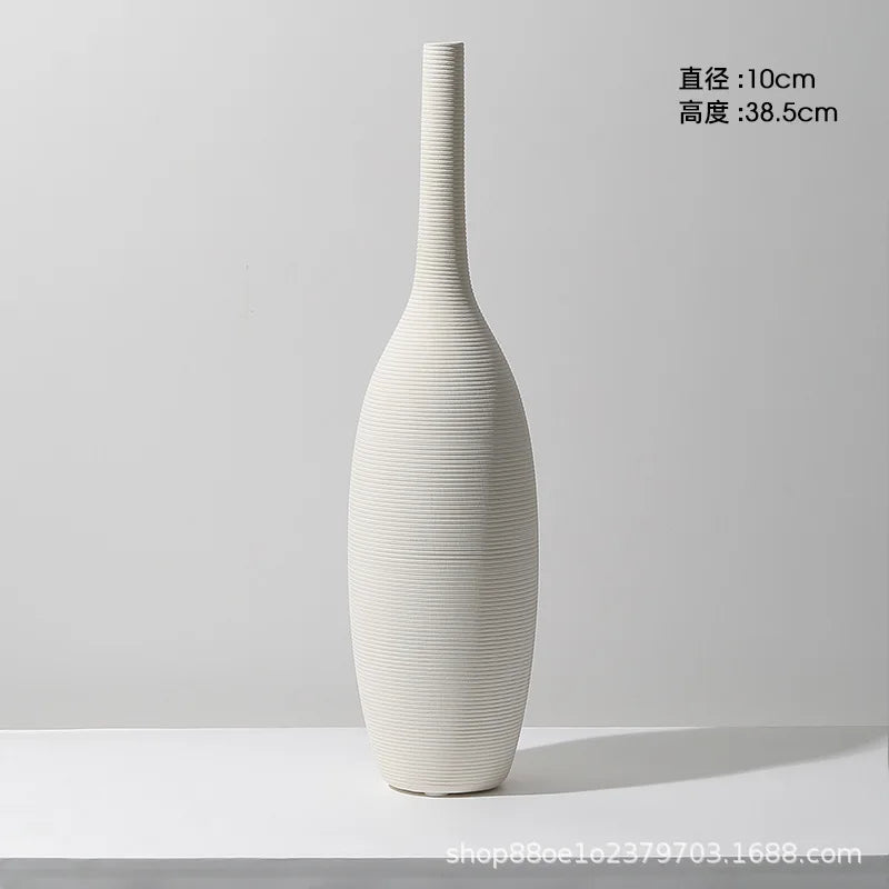 vases céramique blancs rayures horizontales modernes fleurs artificielles