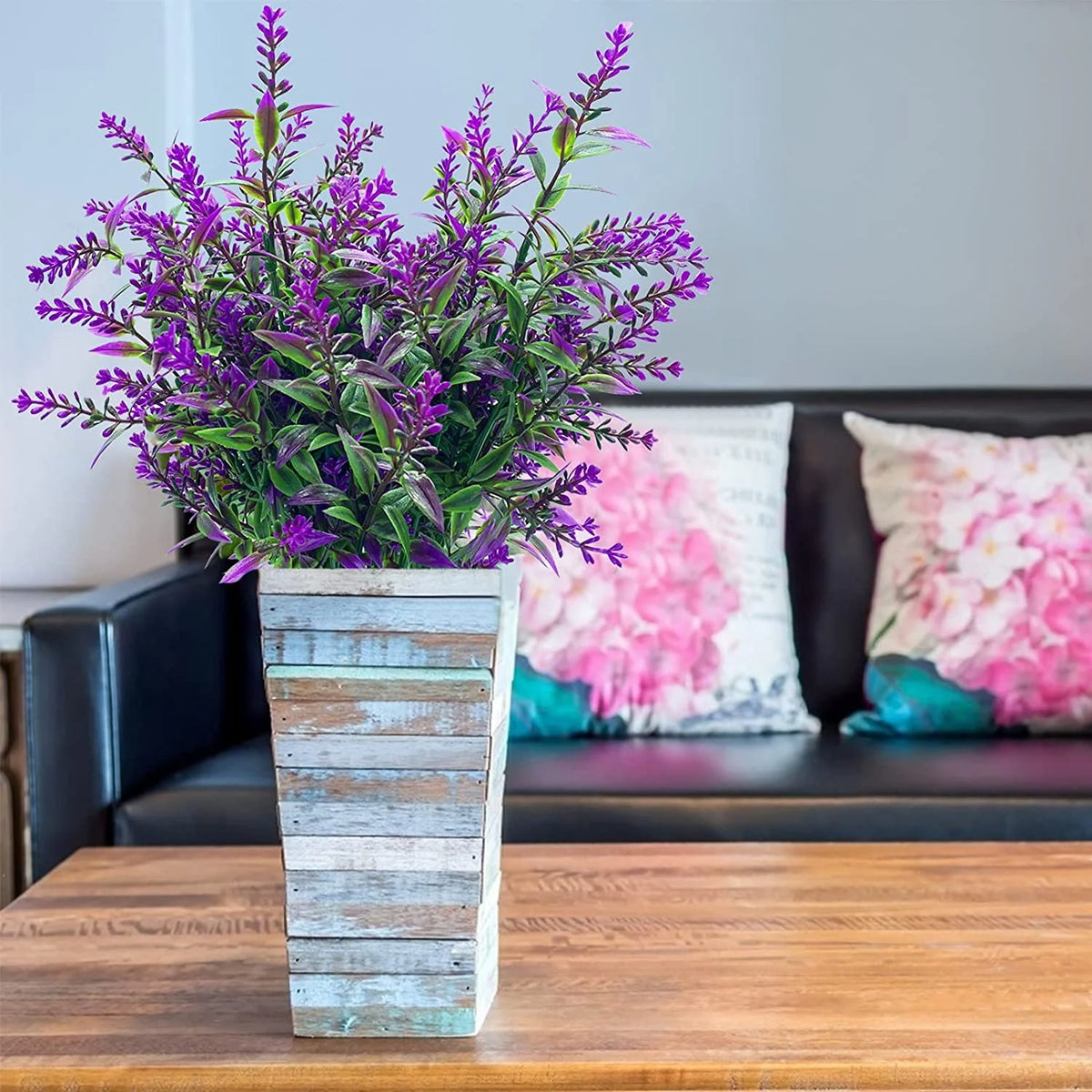 plantes artificielles violettes vertes feuilles fines fleurs petites rustiques extérieures jardinière suspendue porche maison