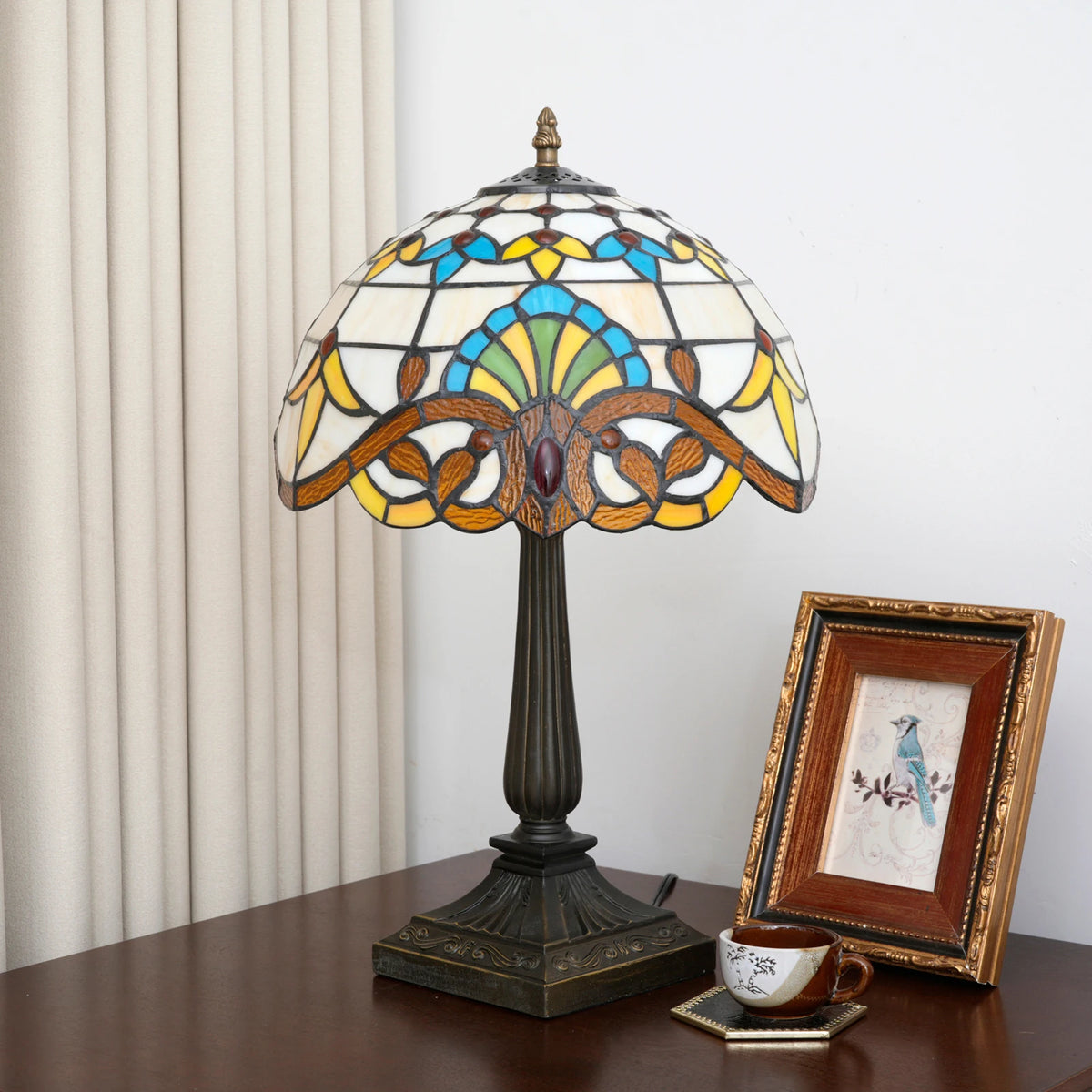 lampe table art nouveau tiffany motifs floraux noir multicolore interrupteur bouton poussoir résine opaque