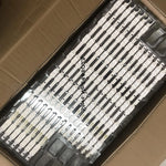 bande lumineuse led blanc noir rondes translucides moderne qr code