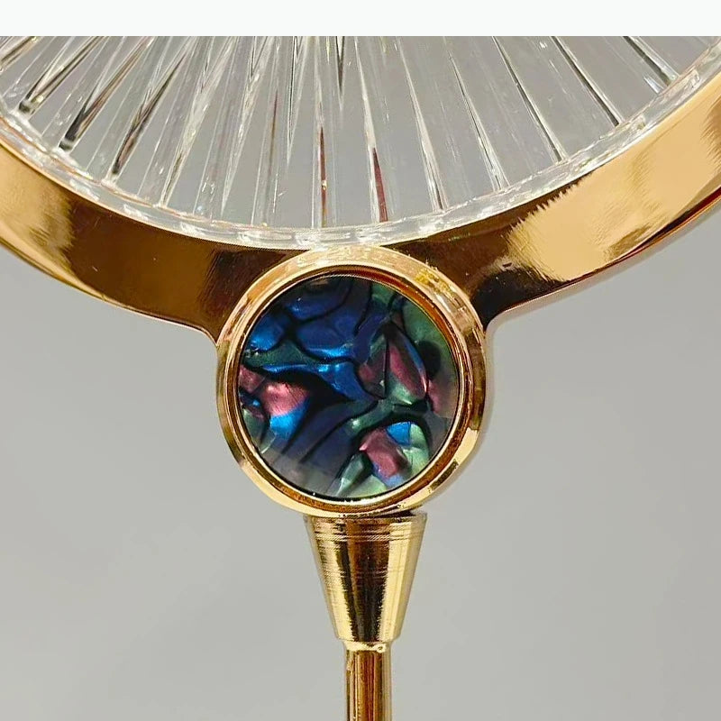 Bougeoir moderne transparent doré papillons bleu rayures base carrée noire tige dorée