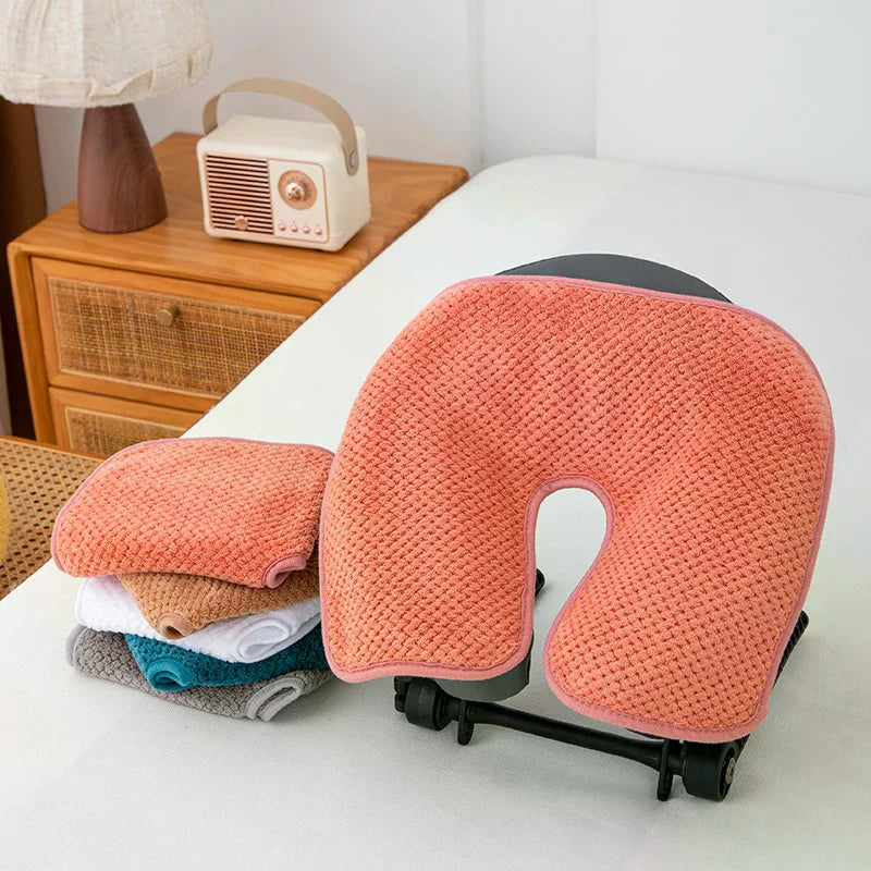 coussin soutien cervical bleu gris orange blanc tissu petits points confortable ergonomique