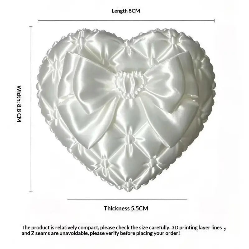 boîte bijoux forme cœur satinée nœud décoratif blanc rose bleu clair élégante classique rangement