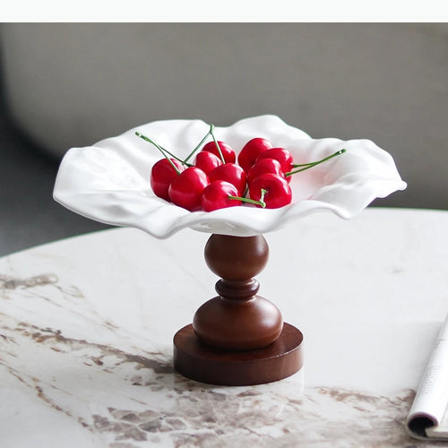 support fruits blanc marron texture ondulée moderne élégant présentation collations gâteaux