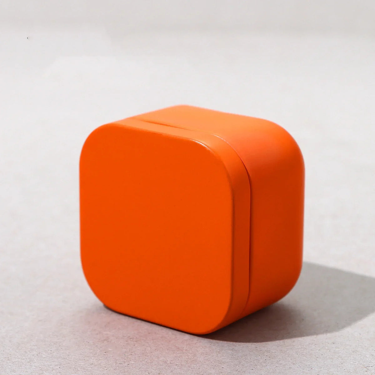 boîtes carrées modernes 55mm 43mm noir gris bleu rouge vert orange respectueux environnement organisateur