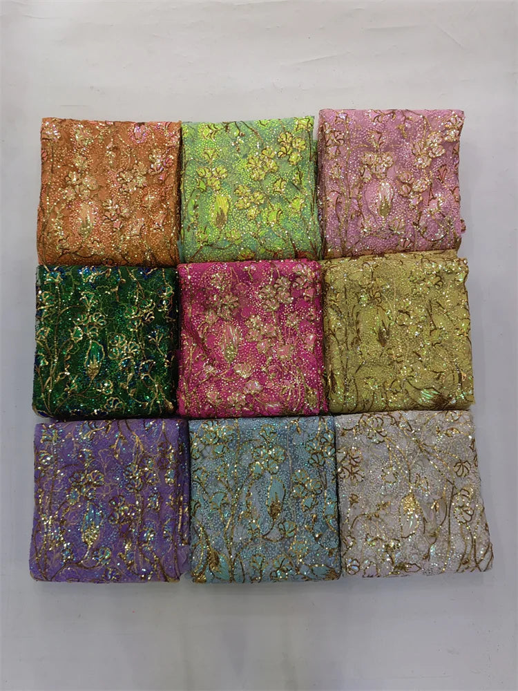 tissu décoratif floral brodé dorées translucide vert rose violet 100% polyester