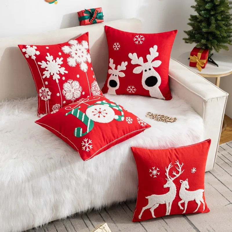 housses coussins brodées noël rennes neige opaques nordique rouge blanc gris festive