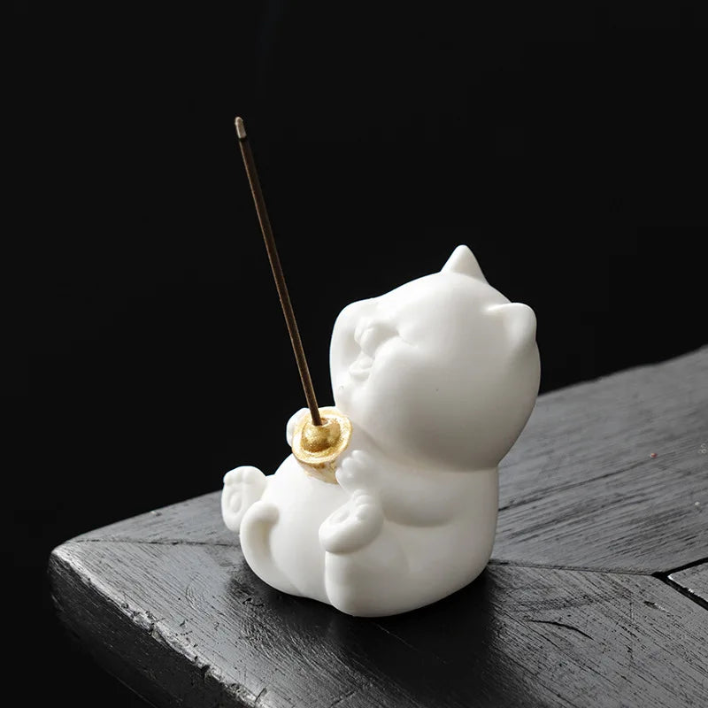 statuette chat vert clair céramique artisanale salon décoration incense apaisante moderne