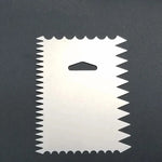 spatules pâtisserie métal blanc dentelé minimaliste ustensiles cuisine gâteau fondant glacage respectueux environnement