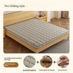 matelas cocotier naturel ferme chambre moderne blanc gris motif géométrique maison location confort