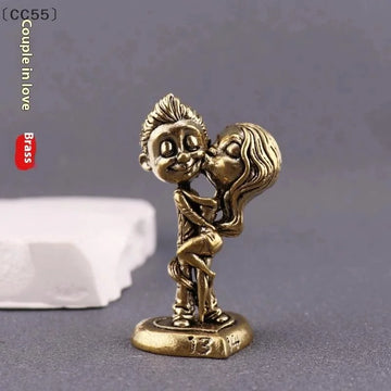ornement couple doré résine statue cartoon romantique détails sculptés maison décor erotique miniature