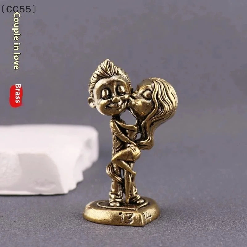 ornement couple doré résine statue cartoon romantique détails sculptés maison décor erotique miniature