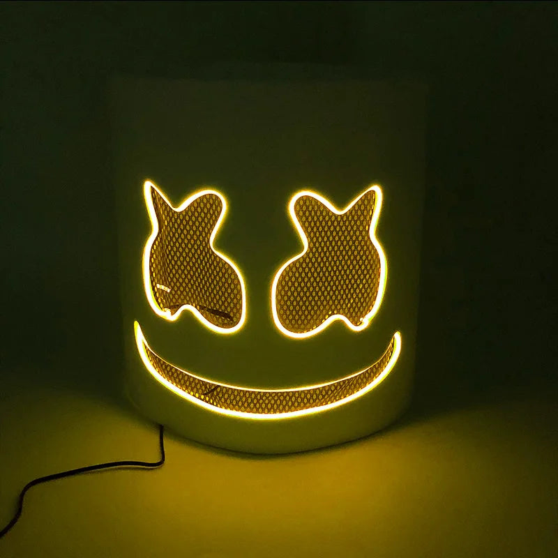 masque lumineux cosplay marshmello blanc noir souriant oreilles lapin texturé moderne câble électrique