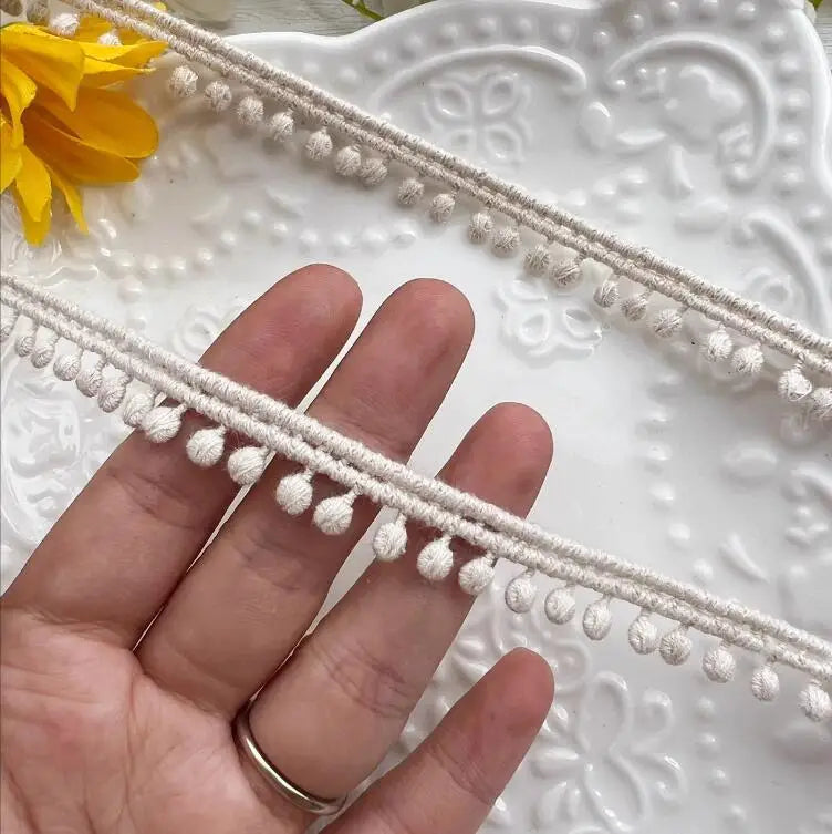 ruban coton blanc pompons bohème decoratif 1cm largeur metres decoration interieur