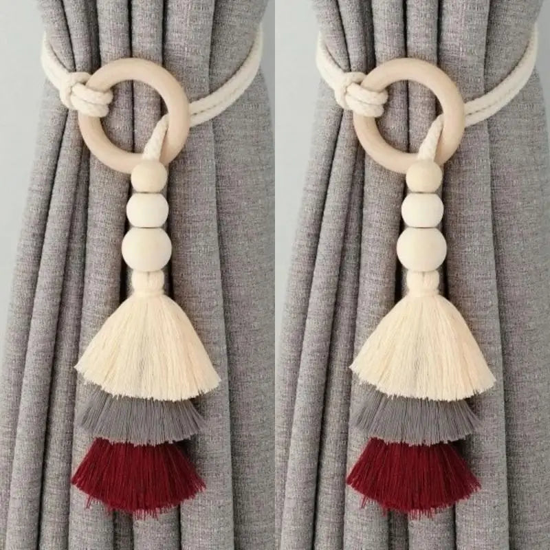 rubans fenêtre boho chic pompons gradation couleurs anneaux bois beige marronclair tissé