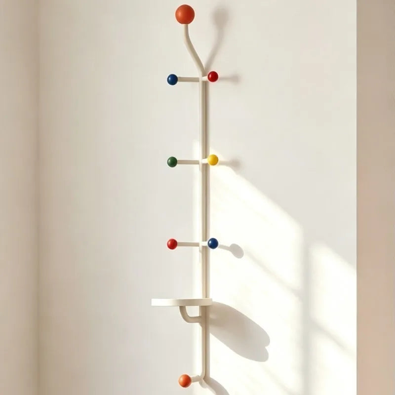 porte manteaux mural moderne crochets colorés tablettes rangement contemporain blanc rouge bleu vert