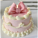 gâteau factice décoration mariage anniversaire noël valentin blanc rose rubans festive moderne