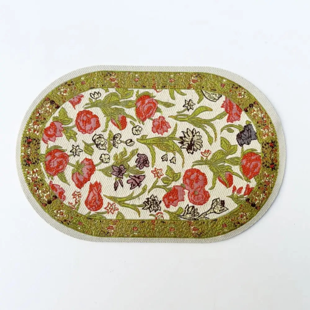 tapis table rouge rose vert bleuclair bleufoncé floral géométrique classique traditionnel