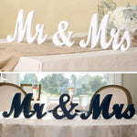 décoration mariage lettre mr mrs blanc bleu marine élégante bois sculpté événement fiançailles table