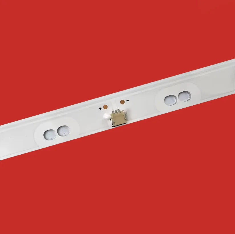 ruban led blanc lisse moderne adhésif connecteur électrique deux trous fixation 3v