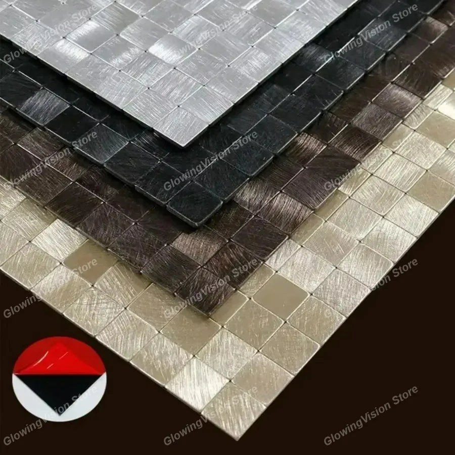 panneau decoratif mosaïque carreaux carrés finition métallique moderne noir gris argenté autocollant mural étanche