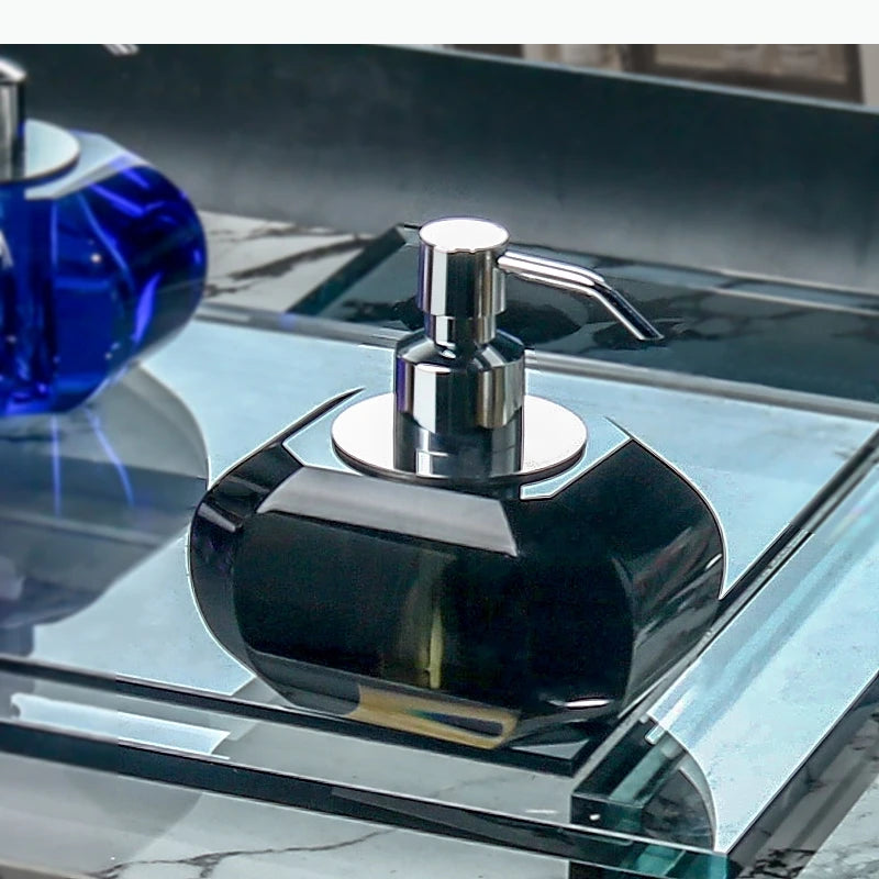 distributeur savon liquide transparent violet vert jaune bleu effet irisé moderne minimaliste pompe