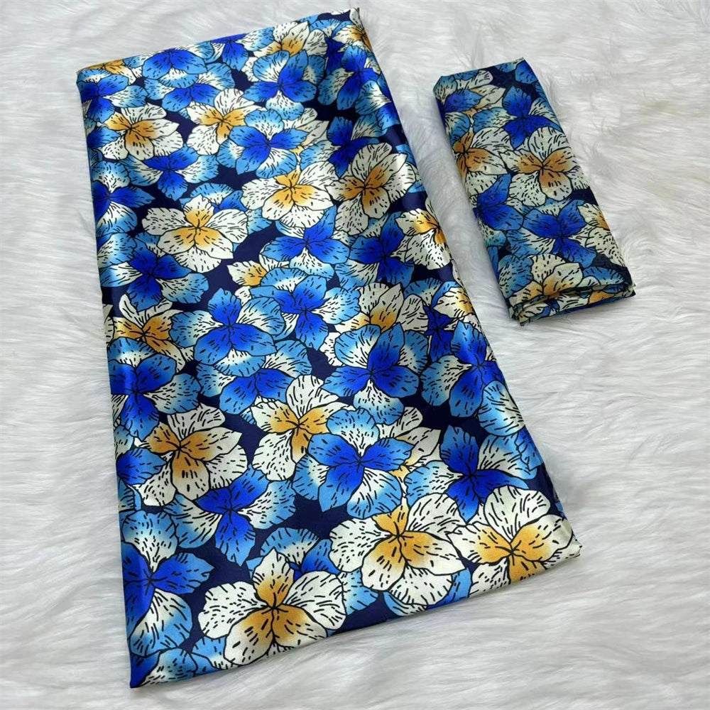 écharpe femme blanche motif feuilles colorées tissu satiné moderne léger accessoires mode été