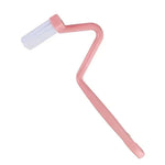 brosse toilette incurvée poignée bleue verte rose fixations pratiques utilitaires salle bains