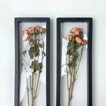 cadre photo transparent contemporain adhésif noir fleurs séchées jaune rose rouge feuilles vertes ruban