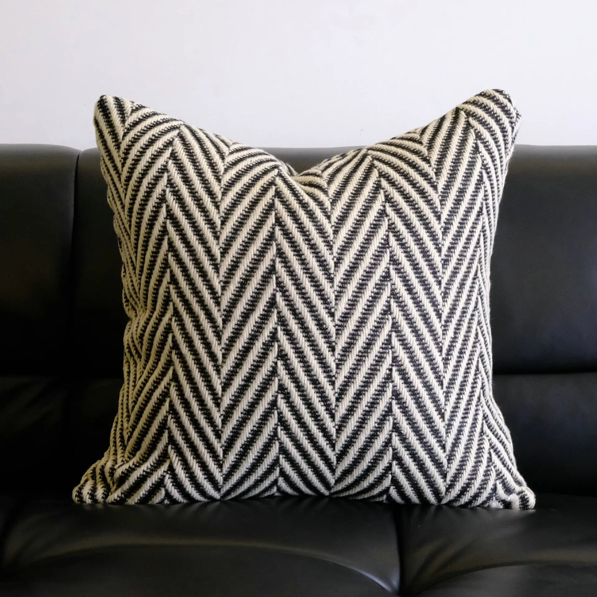housse coussin moderne nordique motif géométrique noir blanc polyester coton lavable 30x50cm 45x45cm 50x50cm