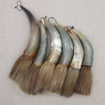 brosse peinture traditionnelle cordelette poils naturels marbrés noir blanc gris