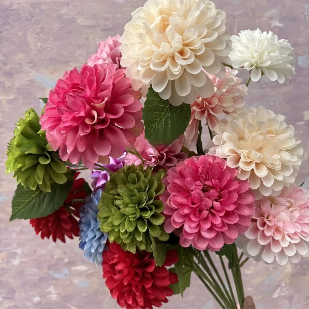 décoration intérieure bouquet fleurs artificielles rouge noir vert bleu blanc moderne élégant anniversaire baby